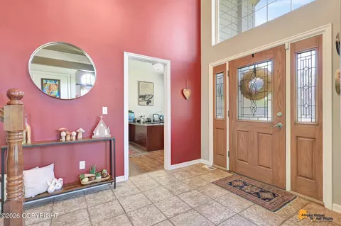 Entry Way - 8811 Acadia Dr, Eagle River, AK 99577 photo 3 of 9