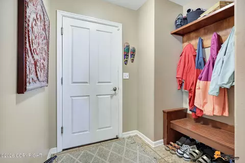 Entry Way - 8811 Acadia Dr, Eagle River, AK 99577 photo 5 of 9