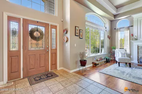 Entry Way - 8811 Acadia Dr, Eagle River, AK 99577 photo 2 of 9
