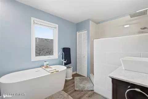 Bath - 2521 Maylen Cir, Anchorage, AK 99516 photo 2 of 3