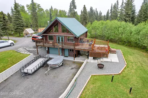 57529 Jellyfish Ave, Clam Gulch, AK 99568