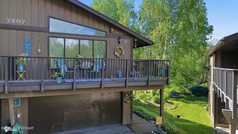 7207 Foxridge Cir #D-4, Anchorage, AK 99518