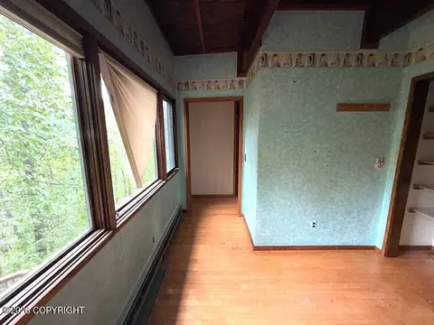 Bedroom - 22221 Eagle River Rd, Eagle River, AK 99577 photo 7 of 12