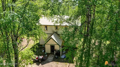 32500 Talkeetna Spur Rd, Talkeetna, AK 99676