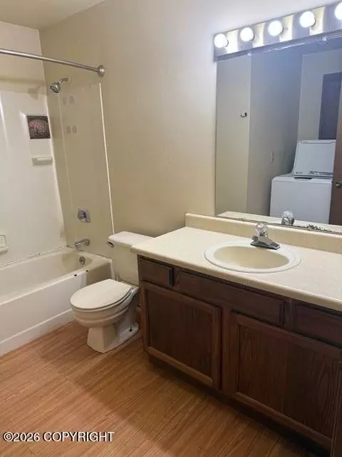 Bath - 335 E Fairview Ave, Homer, AK 99603 photo 3 of 4