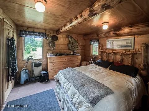 Bedroom - 6825 Alexander Crk, Remote, AK 99667 photo 3 of 5