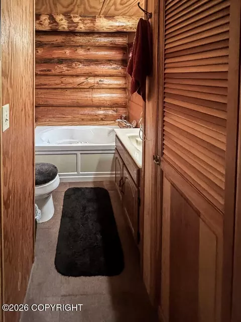Bath - 6825 Alexander Crk, Remote, AK 99667 photo 2 of 3