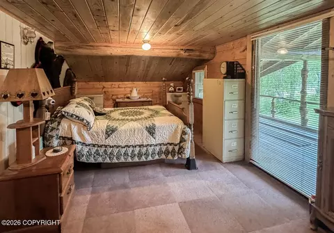 Bedroom - 6825 Alexander Crk, Remote, AK 99667 photo 2 of 5