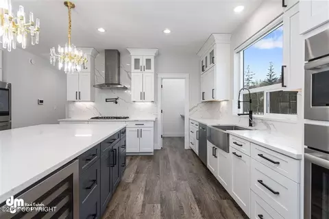 Kitchen - 8913 E Windy Woods Loop, Palmer, AK 99645 photo 7 of 9