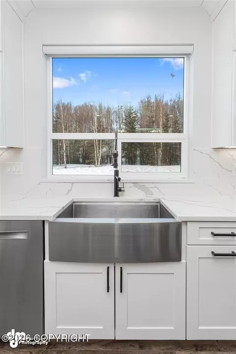 Kitchen - 8913 E Windy Woods Loop, Palmer, AK 99645 photo 9 of 9