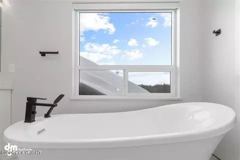 Bath - 8913 E Windy Woods Loop, Palmer, AK 99645 photo 6 of 13