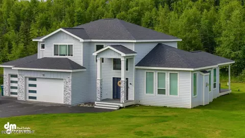 Exterior - 8913 E Windy Woods Loop, Palmer, AK 99645 photo 2 of 10