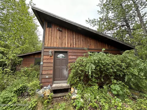 4272 Lower Kogru Dr, Eagle River, AK 99577
