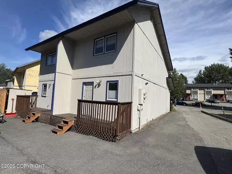 6700 Zurich St, Anchorage, AK 99507