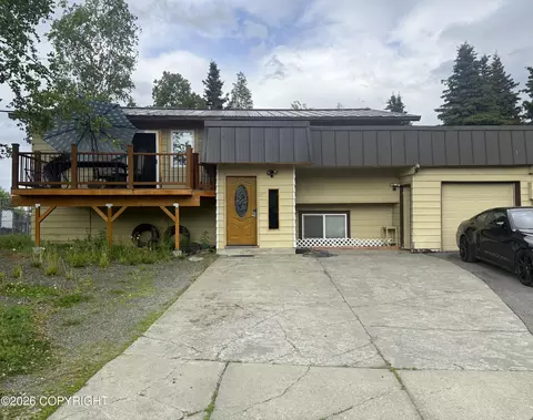 521 E 46 Pl, Anchorage, AK 99503