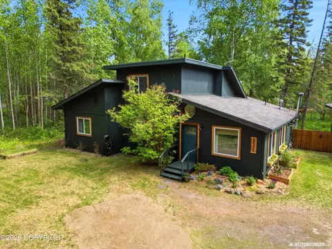 Exterior - 935 N Leatherleaf Loop, Wasilla, AK 99654 photo 12 of 12