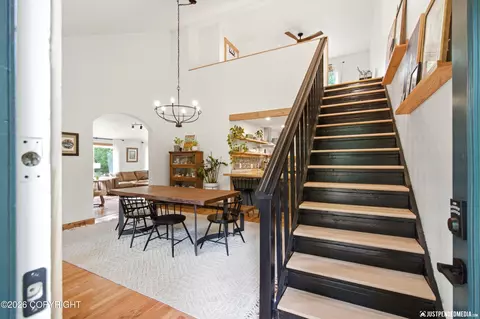 Entry Way - 935 N Leatherleaf Loop, Wasilla, AK 99654 photo 2 of 3
