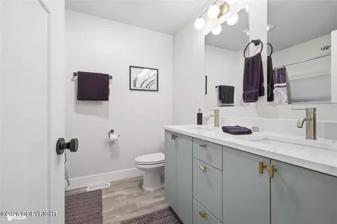 Bath - 4431 E Cobblestone Dr, Wasilla, AK 99654 photo 3 of 3