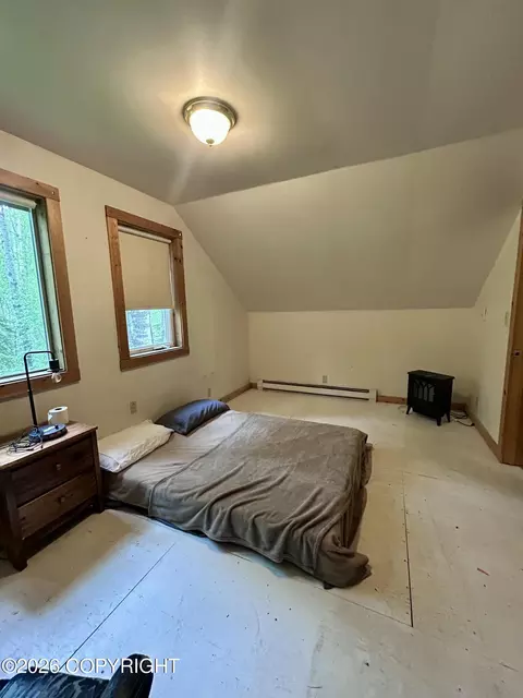 Bedroom - 14149 E Front St, Talkeetna, AK 99676 photo 2 of 3