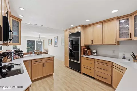 Kitchen - 7604 Highlander Dr, Anchorage, AK 99518 photo 6 of 6