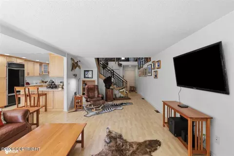 Living - 7604 Highlander Dr, Anchorage, AK 99518 photo 3 of 4