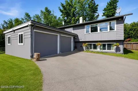 2928 Ambergate Dr, Anchorage, AK 99504