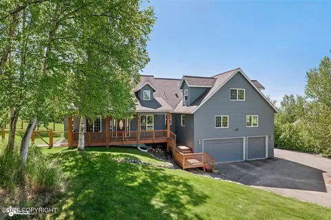 5345 Riverton Ave, Anchorage, AK 99516
