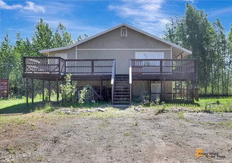 16190 W Huskie Dr, Big Lake, AK 99623