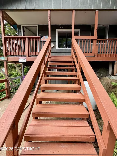 325 Upland Way, Ketchikan, AK 99901