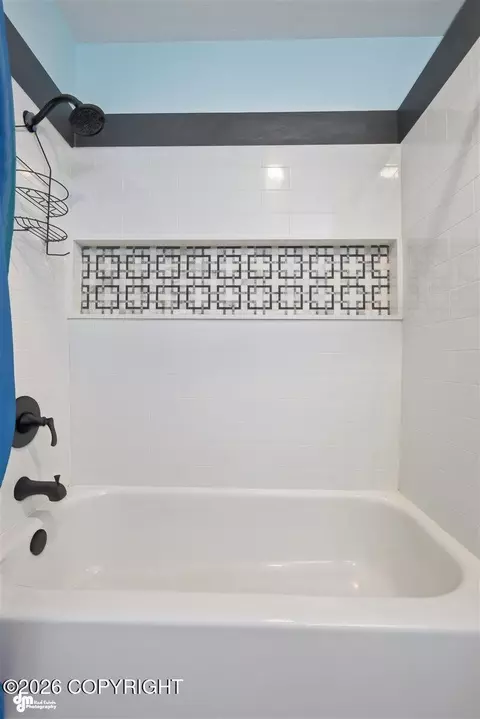 Bath - 2871 E Fairview Loop, Wasilla, AK 99654 photo 5 of 5