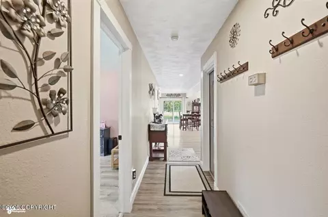 Entry Way - 2871 E Fairview Loop, Wasilla, AK 99654 photo 4 of 6