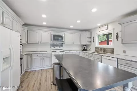 Kitchen - 2871 E Fairview Loop, Wasilla, AK 99654 photo 3 of 3