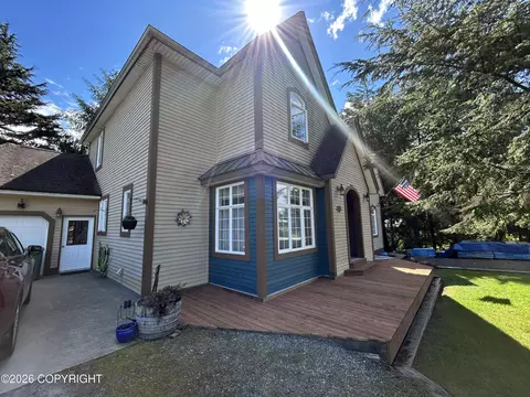 901 Pearl F Street St, Petersburg, AK 99833