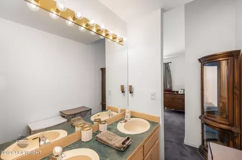 Bath - 3022 Brittany Pl, Anchorage, AK 99504 photo 3 of 4