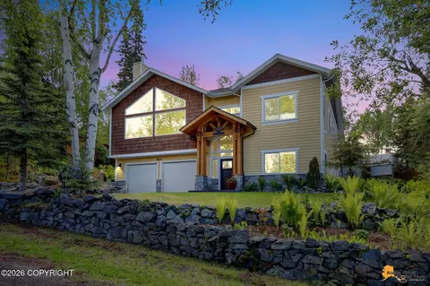 10650 Lone Tree Dr, Anchorage, AK 99507