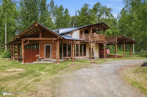 2644 S Beechwood Cir, Wasilla, AK 99654