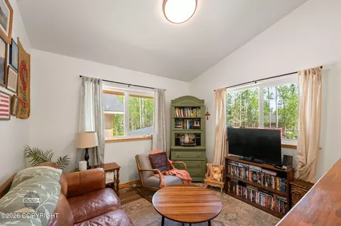 Living - 5281 E Mcdowell Rd, Wasilla, AK 99654 photo 7 of 7