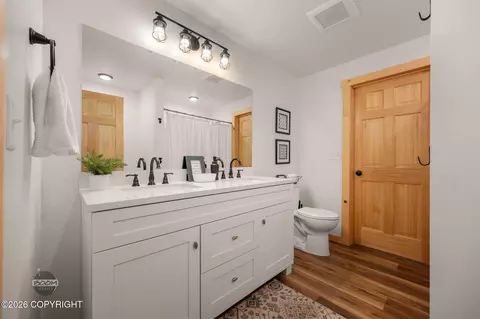 Bath - 5281 E Mcdowell Rd, Wasilla, AK 99654 photo 3 of 9
