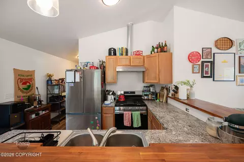 Kitchen - 5281 E Mcdowell Rd, Wasilla, AK 99654 photo 10 of 14