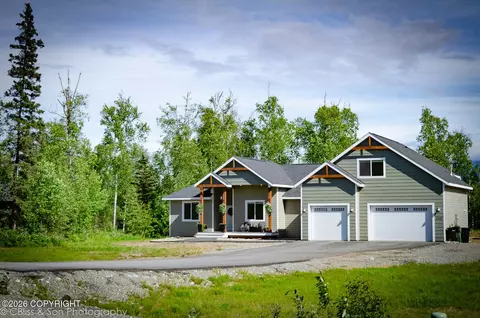 2448 W Sunlight Ln, Wasilla, AK 99654