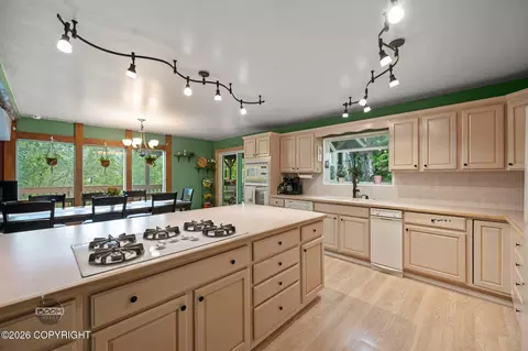 Kitchen - 22432 Glacier View Dr, Eagle River, AK 99577 photo 4 of 5