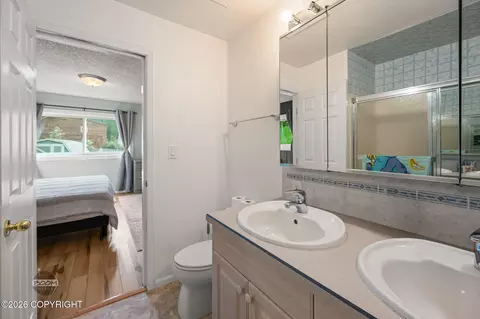 Bath - 22432 Glacier View Dr, Eagle River, AK 99577 photo 2 of 6