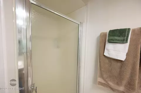 Bath - 22432 Glacier View Dr, Eagle River, AK 99577 photo 4 of 6