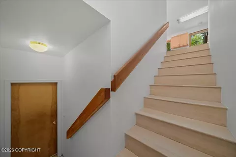 Entry Way - 22909 Eagle River Rd, Eagle River, AK 99577 photo 2 of 9