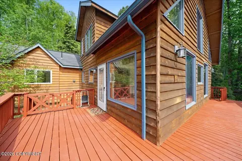 Exterior - 22909 Eagle River Rd, Eagle River, AK 99577 photo 12 of 16