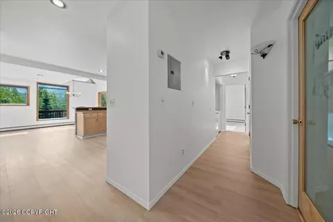 Entry Way - 22909 Eagle River Rd, Eagle River, AK 99577 photo 4 of 9