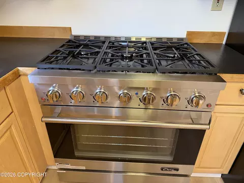 Kitchen - 22909 Eagle River Rd, Eagle River, AK 99577 photo 5 of 5