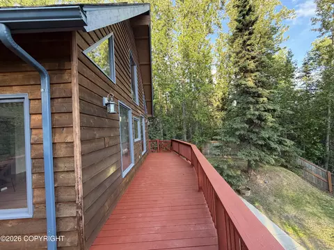 Exterior - 22909 Eagle River Rd, Eagle River, AK 99577 photo 14 of 17