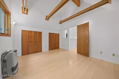 Bedroom - 22909 Eagle River Rd, Eagle River, AK 99577 photo 5 of 6
