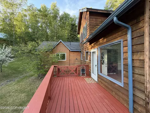 Exterior - 22909 Eagle River Rd, Eagle River, AK 99577 photo 13 of 17